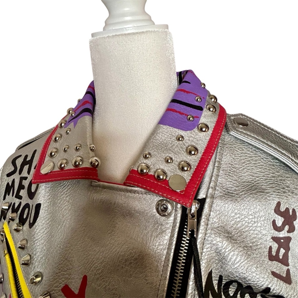 Robert Phillipe Graffiti Print Faux Leather Cropped Motorcycle Jacket Size M Stu - Picture 9 of 15